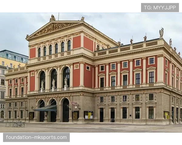 西甲再迎新军：埃斯帕尼奥尔成功升级，球迷狂欢庆祝回归顶级联赛