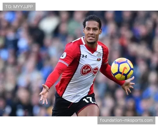 范迪克私下竟然这么爱买名表?真和场上那个杀手判若两人! 范迪克私下竟然这么爱买名表?真和场上那个杀手判若两人!